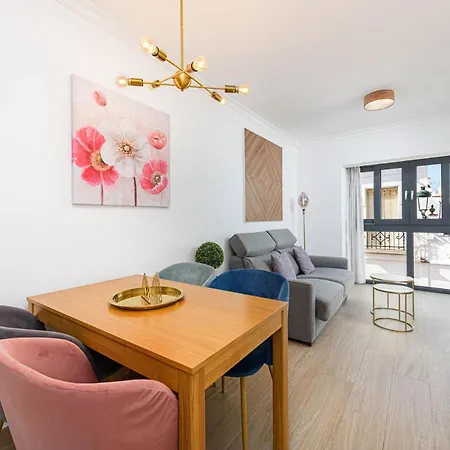 Nueva 22 In By Solaga Homes *