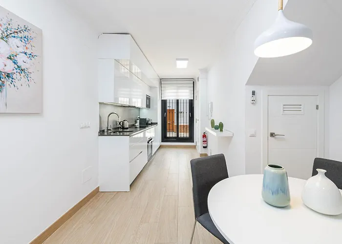 Nueva 22 In By Solaga Homes Апартаменты *