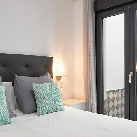 Nueva 22 In By Solaga Homes *
